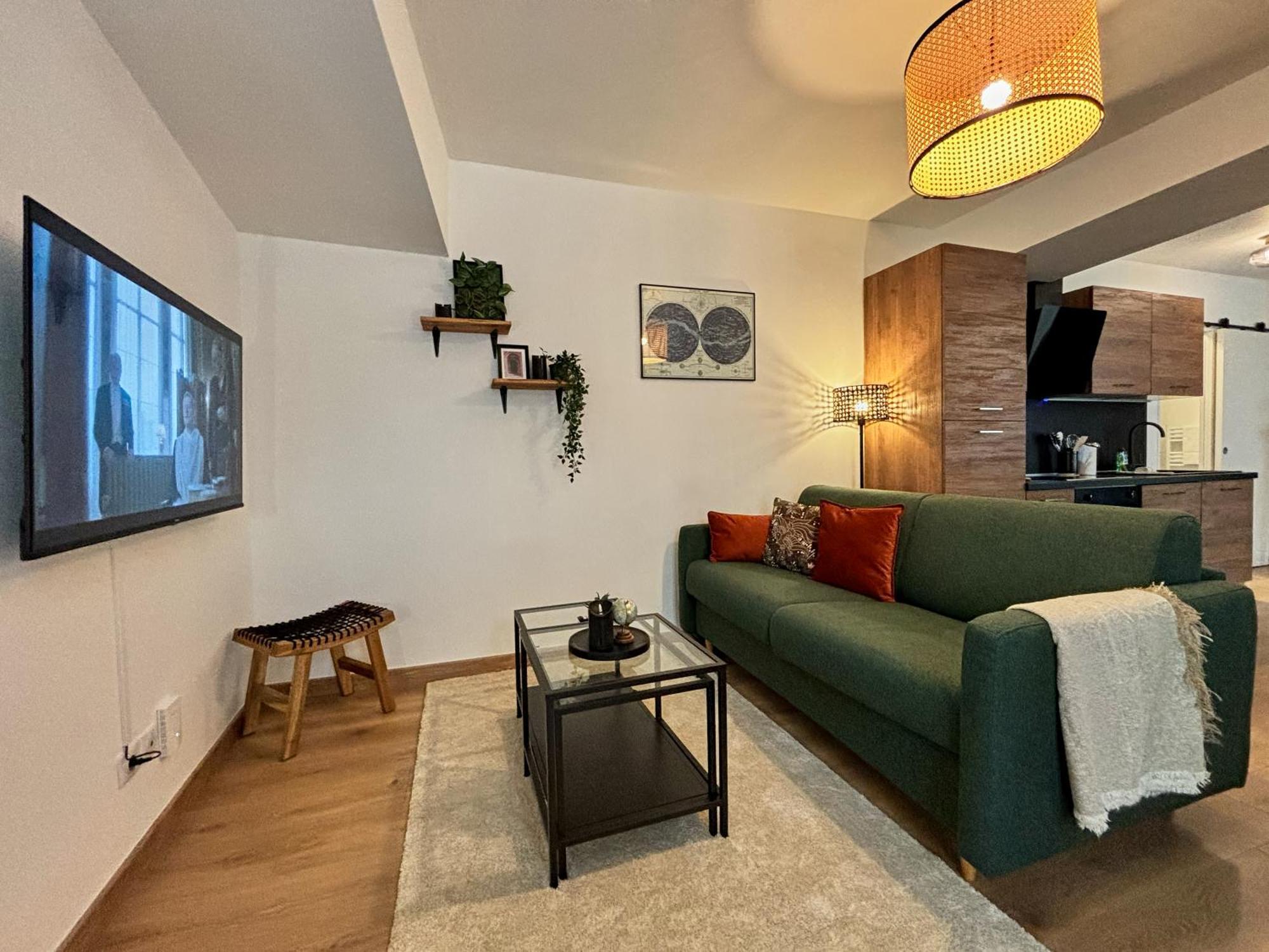 Le Oliva Chez Les M By Primo Conciergerie Διαμέρισμα Νεβέρ Εξωτερικό φωτογραφία
